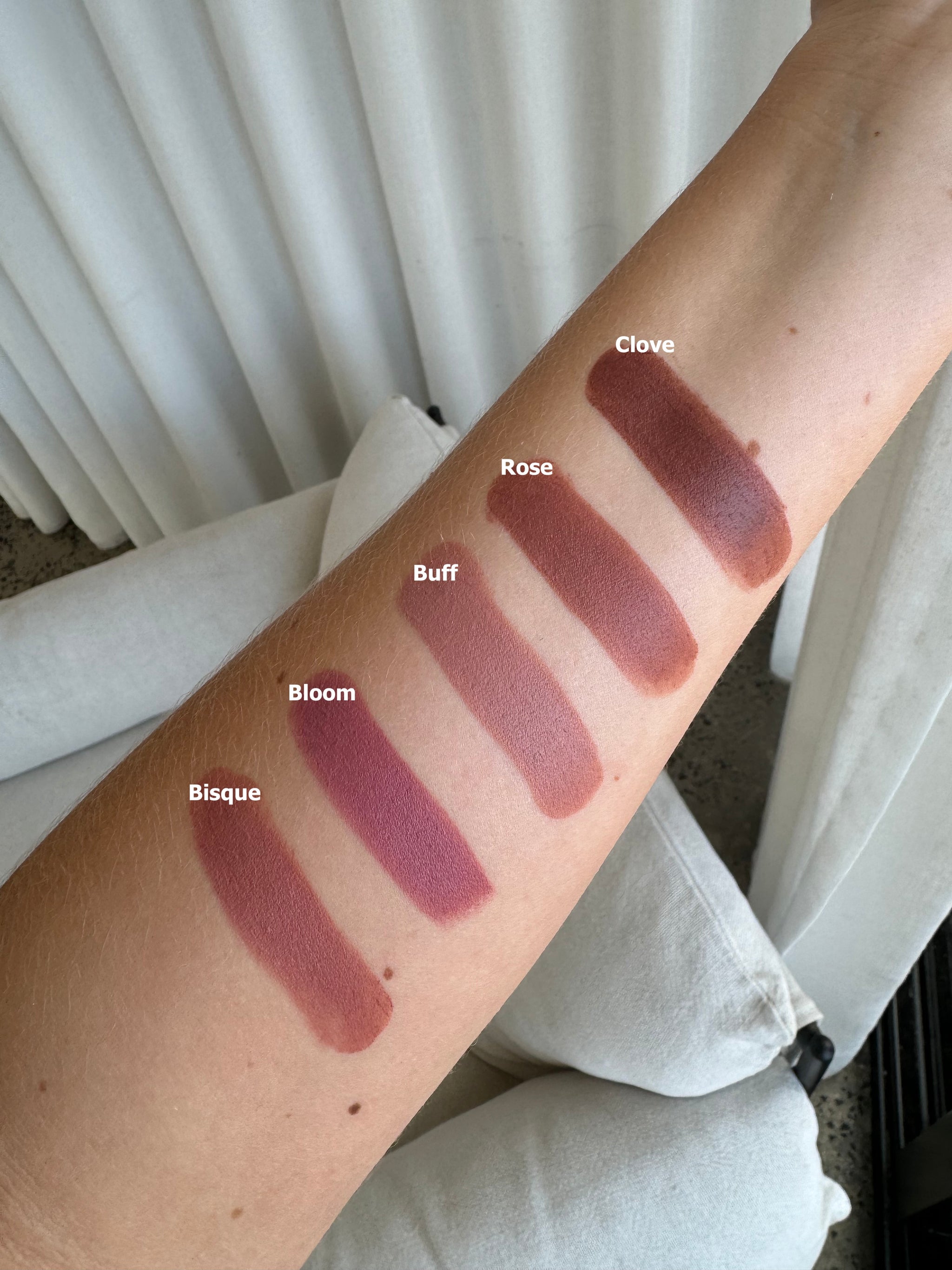 EYE OF HORUS Lipstick Matte 奢華霧面唇膏 BISQUE [4.2g]