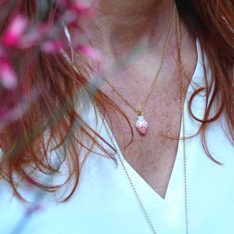 NATACHA PLANO Strawberry Thin Necklace - MINT Organics